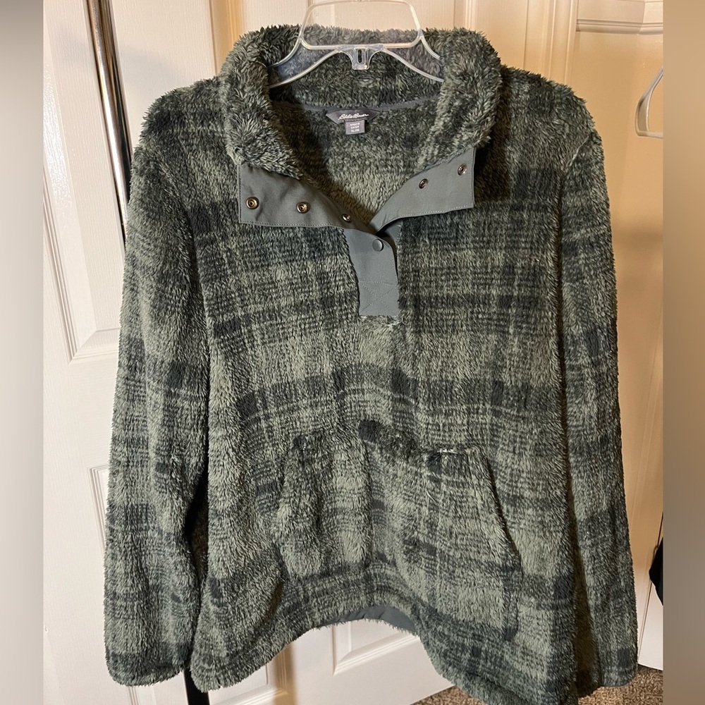 EDDIE BAUER Quarter Button Up